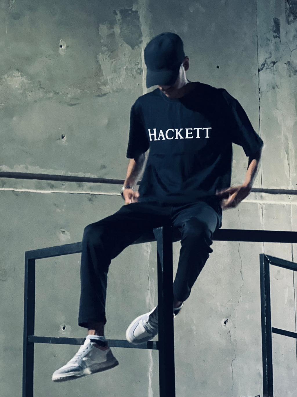 Hackett Oversized Graphic Tee – Midnight Black|KAS-X